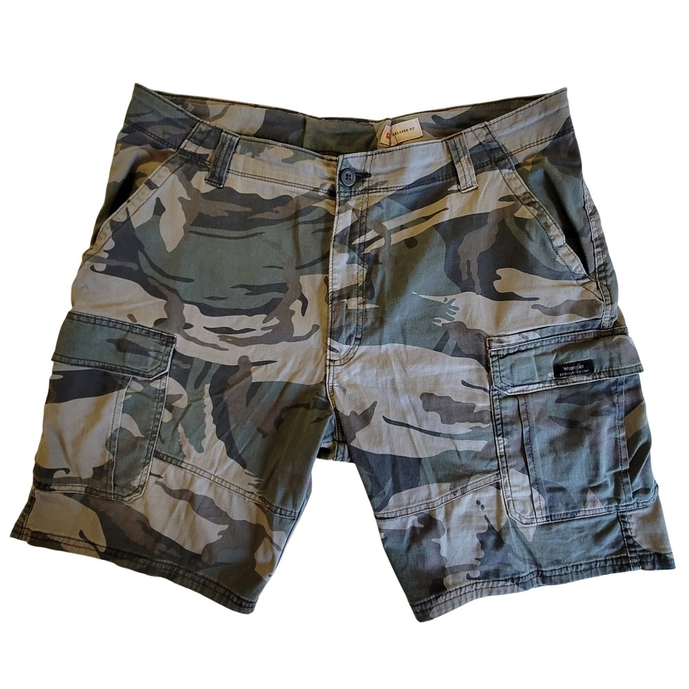 Wrangler Cargo Shorts Mens 38 Green Camo Relaxed Fit Stretch Tiger Stripe Rugged